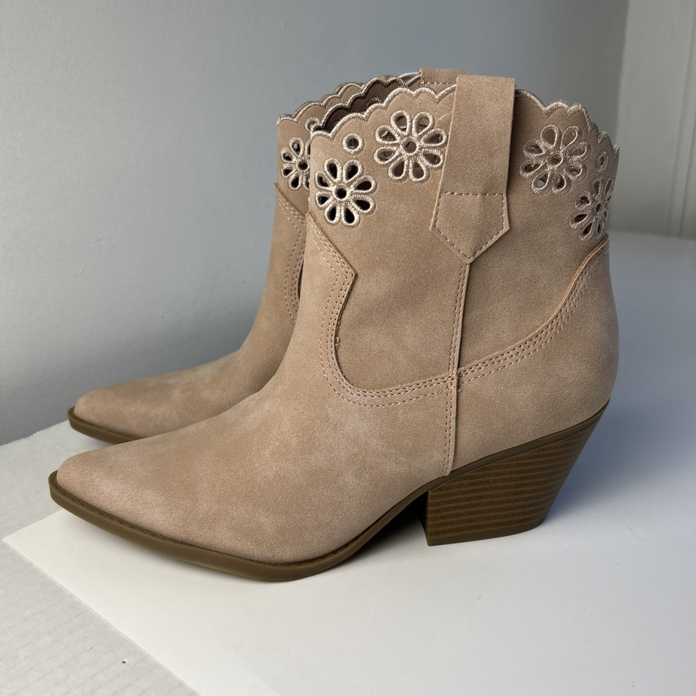 Indigo Rd Light‎ Pink Ankle Boots Women's 8 new